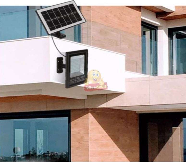 25W Solar Flood Light with Remote Control - Set Light on Timer and 2 Lightening modes