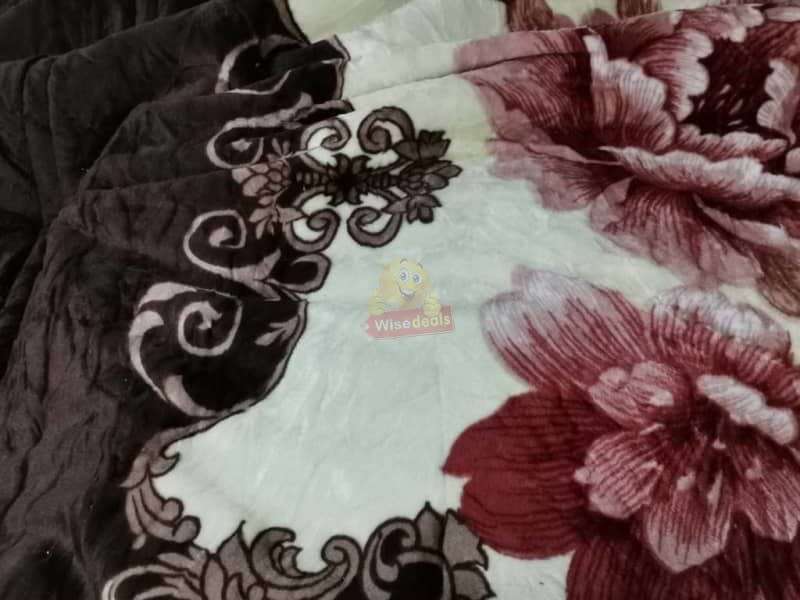 6kg Luxury Multi-colour Thick Blanket in Comfortable Carry Bag