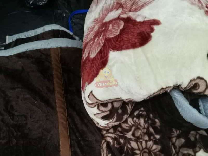 6kg Luxury Multi-colour Thick Blanket in Comfortable Carry Bag