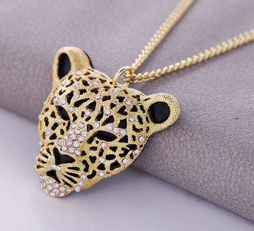 Elegant Rose Gold Crystal Leopard Head Necklace