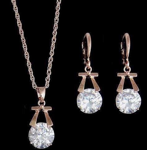 Elegant Rosegold Juwellery Set with Cubic Zirconia Stones
