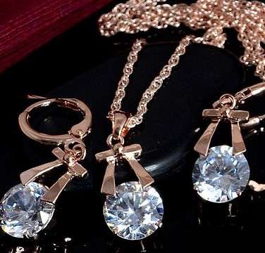 Elegant Rosegold Juwellery Set with Cubic Zirconia Stones