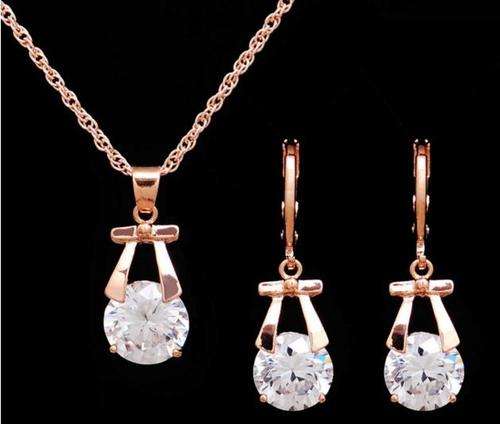 Elegant Rosegold Juwellery Set with Cubic Zirconia Stones