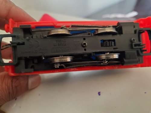 OO SCALE : THOMAS 0-4-0 STEAM LOCOMOTIVE