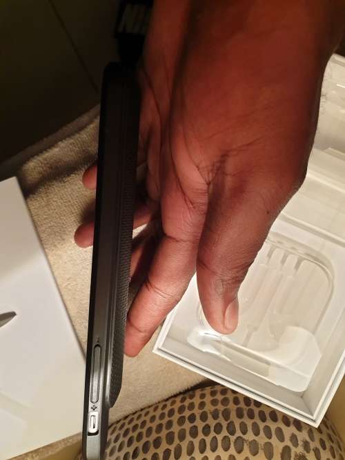 iPhone 6S Plus 64GB Space Gray + 3800 mAH battery powercase **PRISITINE CONDITION**