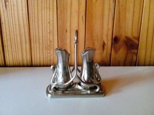 Small Swan Design Silver Plated Salt & Pepper Set