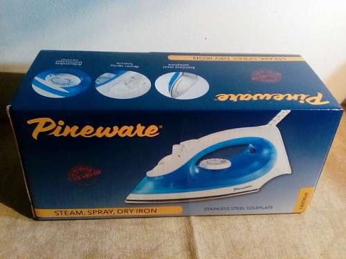 New Pineware 1400 Watt Steam and Dry Iron