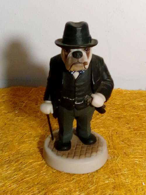 Doggie People 'Bulldog Winston' Ornament from Robert Harrop Designs England