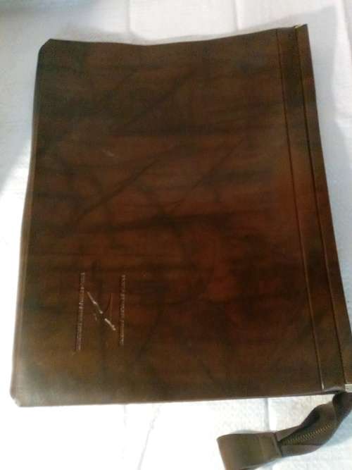 Leather SAA/SAL Endorsed Leather Document Holder with Zip
