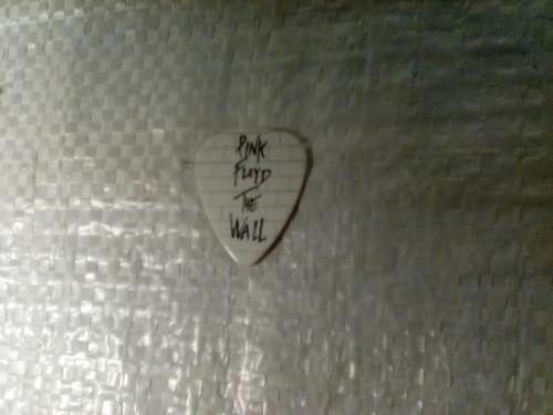 Iconic Music Band "Pink Floyd The Wall" Guitar String Picker
