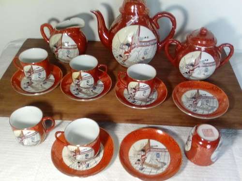 Very Old Oriental Tea Set with Lithopane Images Inside Bottom of Tea Cups (Ref 302)