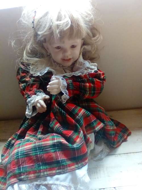 Collectible Large Bisque Doll - Markings 'Meisie' 12.11.98 (Collection Only)