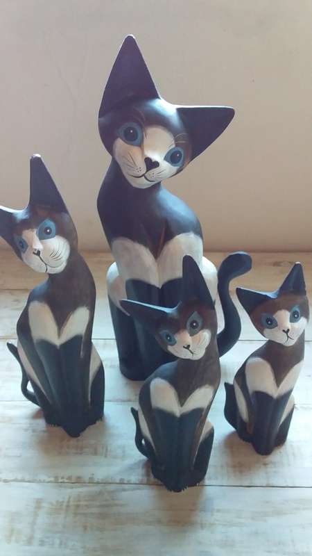 "Purrr-fect" Set of Four Carved Wooden Cats