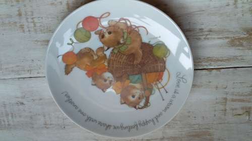 Gibson Greeting Cards Wall Hanging Dish - Kitten Related with Nice Words