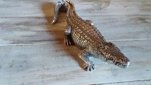 Metal Coated Cast Detailed Crocodile Ornament