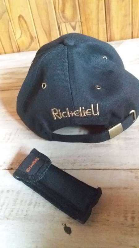 Richelieu Promo Cap and Torch in Pouch