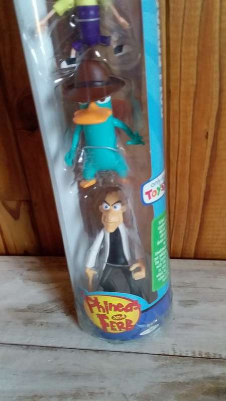 Phineas and Ferr Character Figurines in Tube