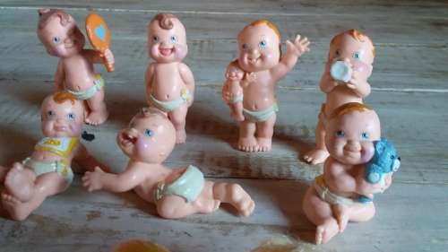 9 x LGT 1991 Magic Diaper Babies plus few Other Toys