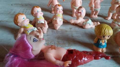 9 x LGT 1991 Magic Diaper Babies plus few Other Toys