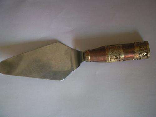 Copper Handled Cake Lifter