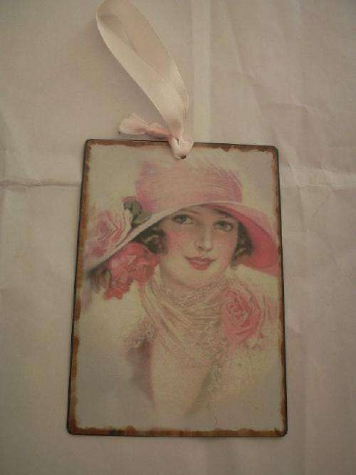 Victorian Lady on Metal Wall Plaque - 13cm x 9cm