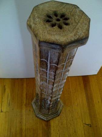 Quality Wooden Pillar Stand - 30cm x 7cm x 7cm