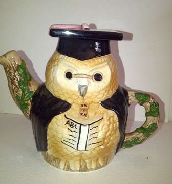 Ornamental Wise Owl Design Tea Pot (Postage R35)