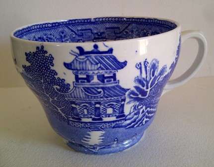 Vintage Maling Large Blue & White Mug