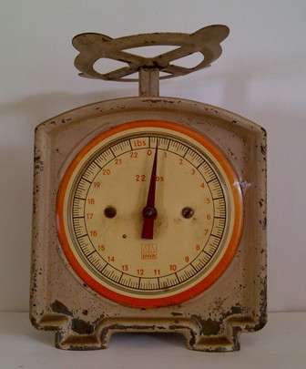 Vintage EFFEM Metal 22 LBS Scale -  No Tray