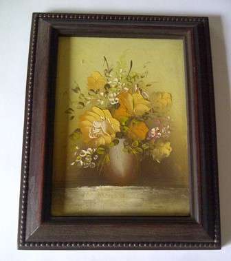 Small Unsigned Oil Painting of Yellow Flower Bouquet