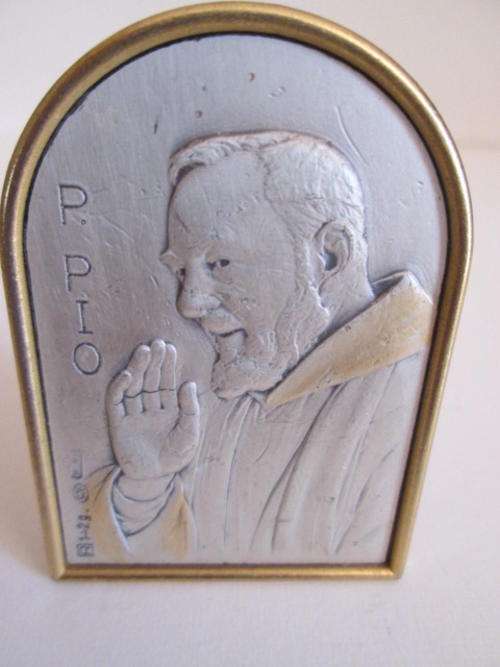 Possible Small 925 Silver Standing Engraved Portrait of P. PIO -  Made in Italy