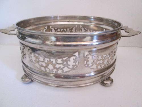 Manco EPNS Round Dish Stand - Made in England