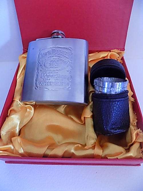 Stainless Steel Jack Daniels Hip Flask & Tot Glasses in Presentation Box