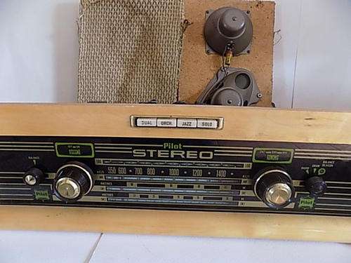Vintage PILOTStereo Radio and Speakers - Working but needs Casing