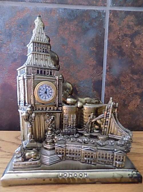 Impressive Detailed 1998 Metal London Practical Guide - Thomas Benacci