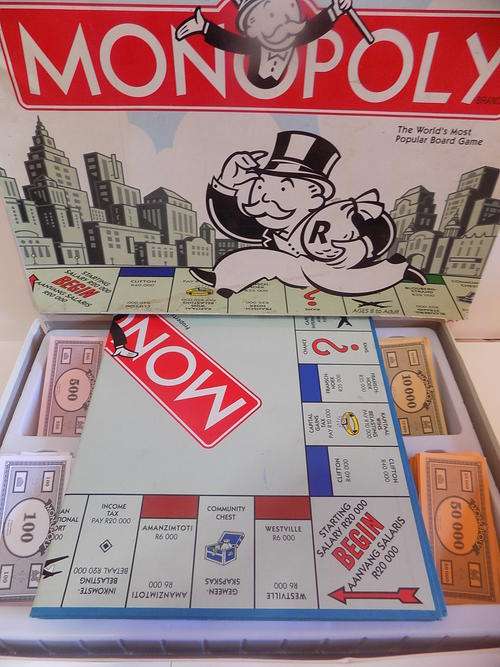 Secondhand Parker Brothers Monopoly Board Game