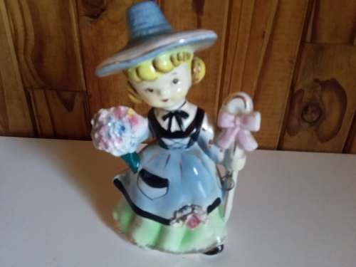Vintage Girl Figurine - No Markings