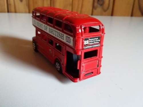 Die Cast London Bus 9cm x 5cm x 3cm