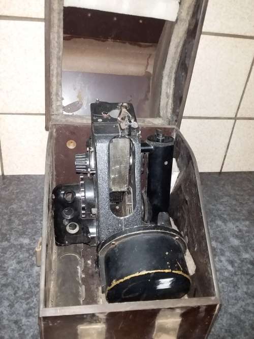 Vintage 1943 British Bubble Sextant MK IX A Instrument