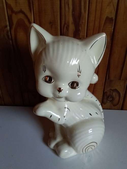 Vintage Ivory and Gold Glazed Ceramic Large Cat Figurine