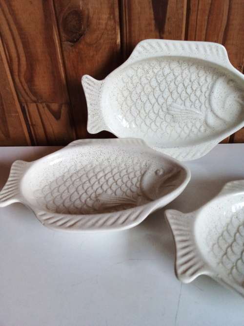 Stoneware Fish Shaped. Can be used for Soap Dish as Well