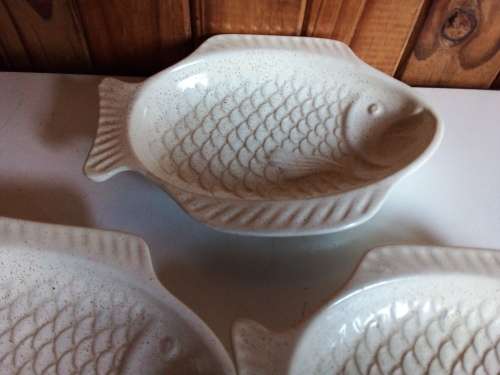 Stoneware Fish Shaped. Can be used for Soap Dish as Well
