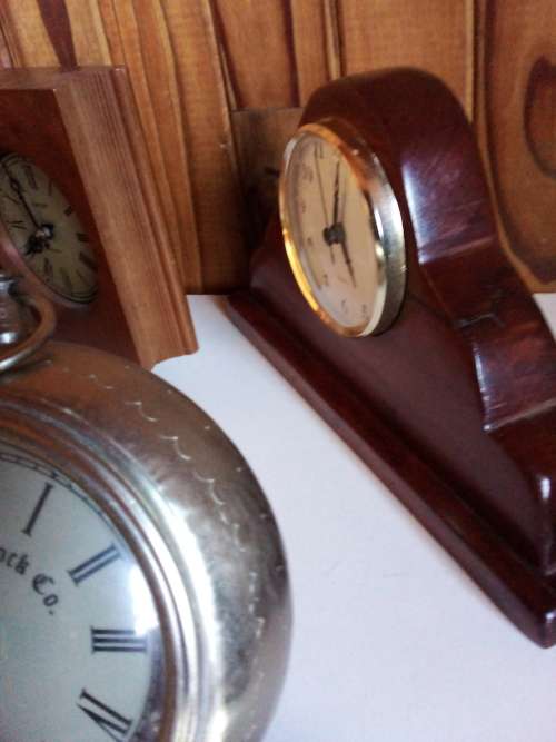 Various Battery Operated Clocks- Not Working