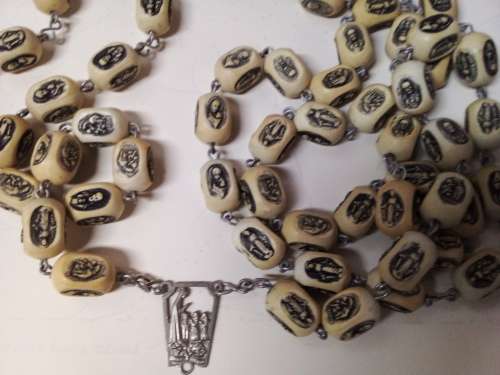 Religious Pendant with Approximately 2 Metre Chain and Bracelet