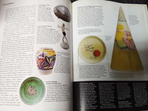 Discovering Antiques - A Guide to the World of Antiques and Collectables