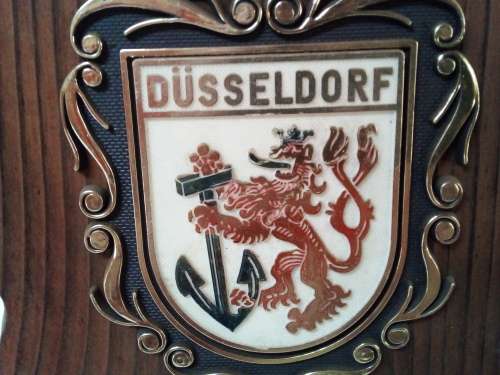 Vintage Dùsseldorf Coat of Arms on Solid Wood Plaque
