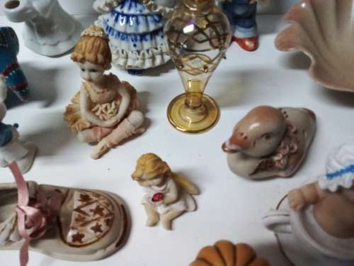 Bunch of Small Ornaments in Good Condition
