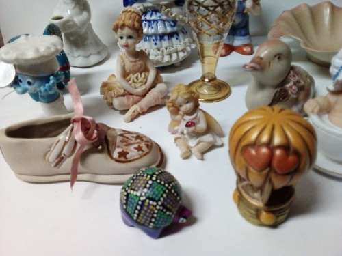 Bunch of Small Ornaments in Good Condition