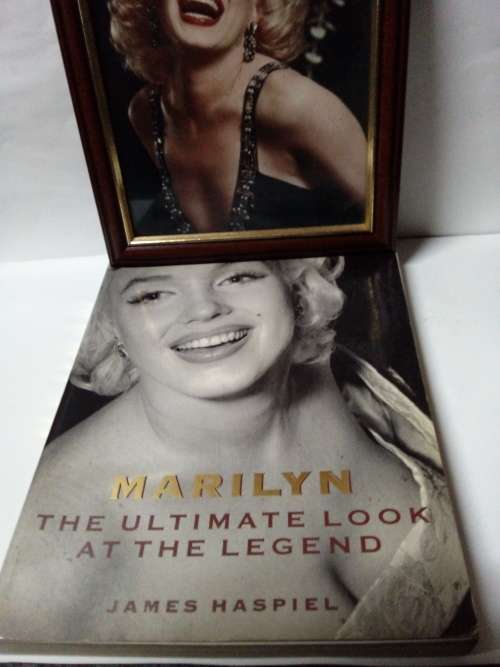 Marilyn Monroe Book and Framed Print