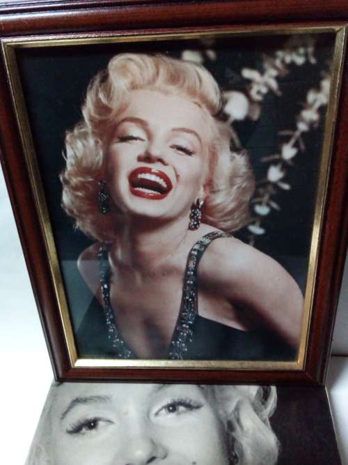 Marilyn Monroe Book and Framed Print